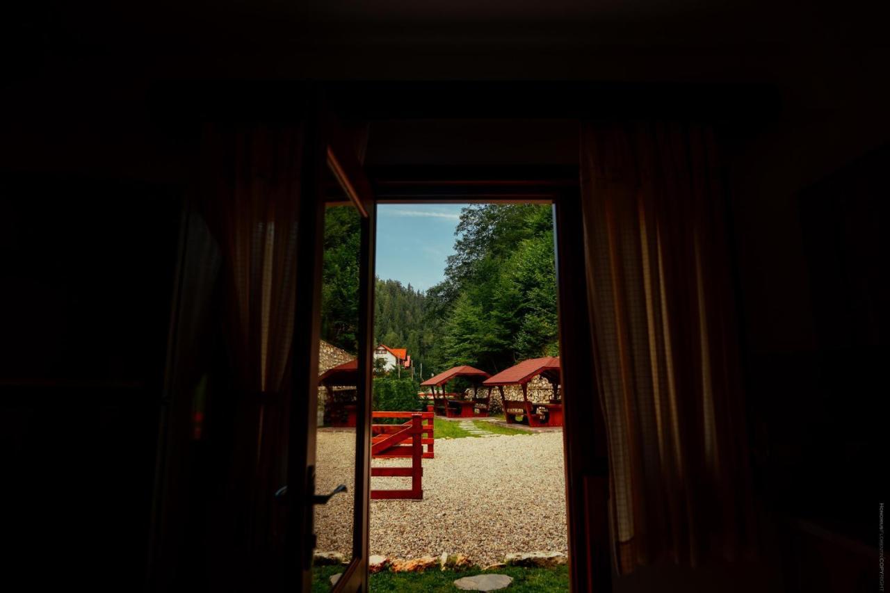 Casa Cheile Dambovicioarei - Cabana 2 Dîmbovicioara Dış mekan fotoğraf